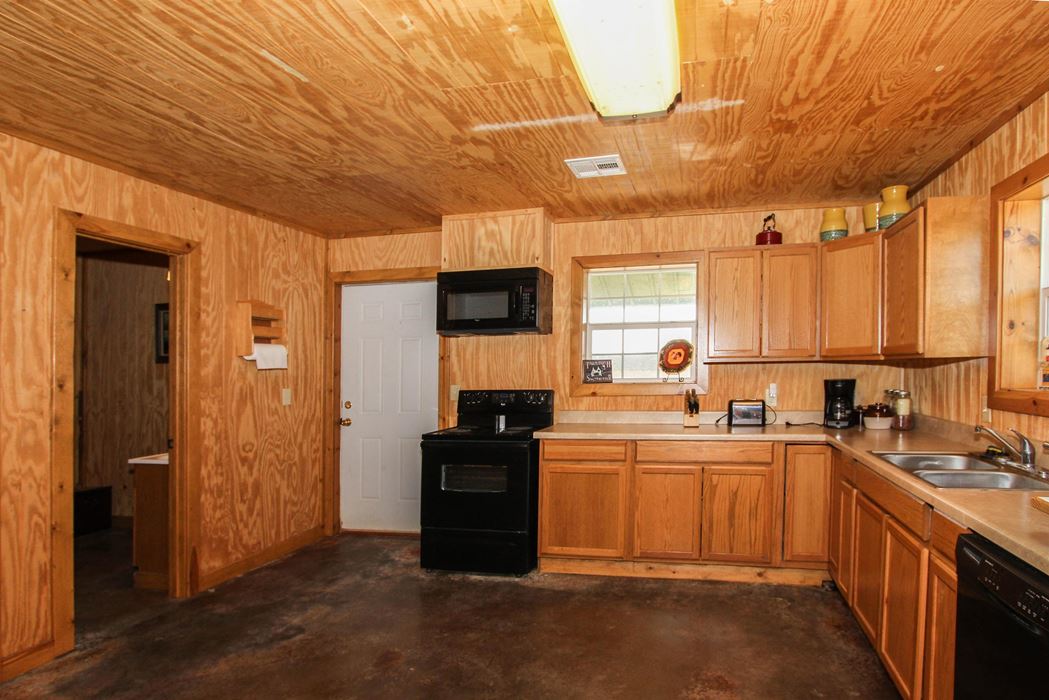 558 acres of Land and 2 story Hunting Cabin