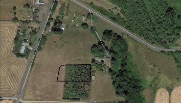 1.04 acres in Linn County, Oregon